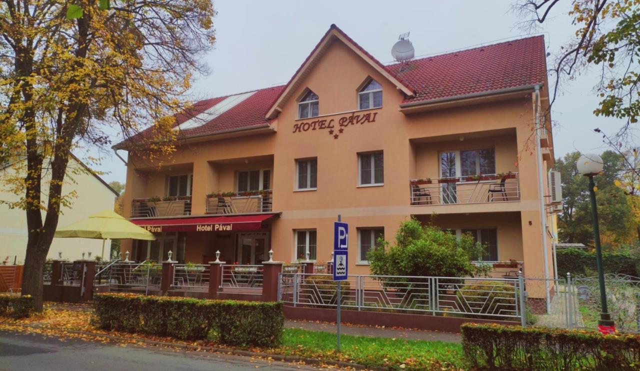Hotel Pavai Hajduszoboszlo Luaran gambar