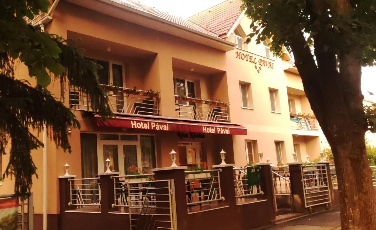 Hotel Pavai Hajduszoboszlo Luaran gambar