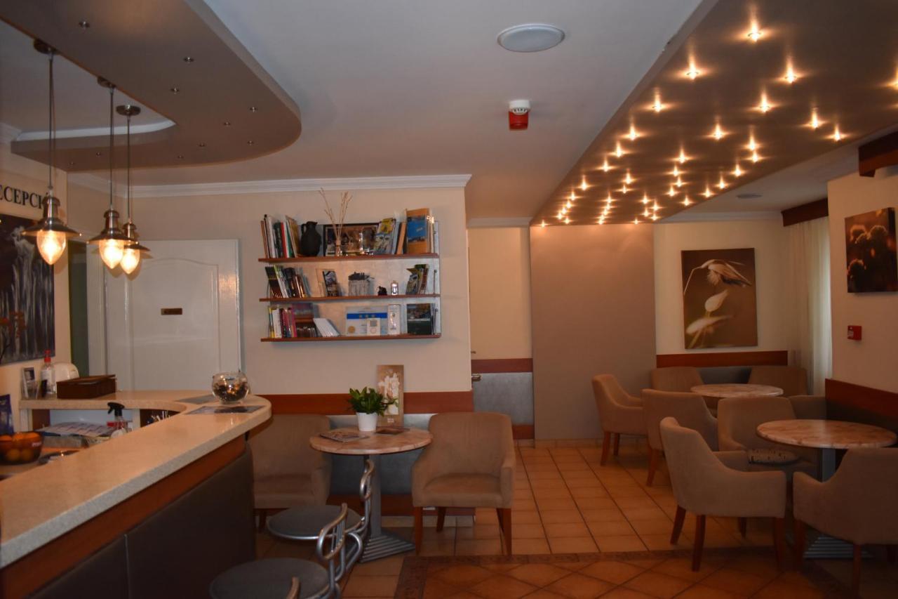 Hotel Pavai Hajduszoboszlo Luaran gambar