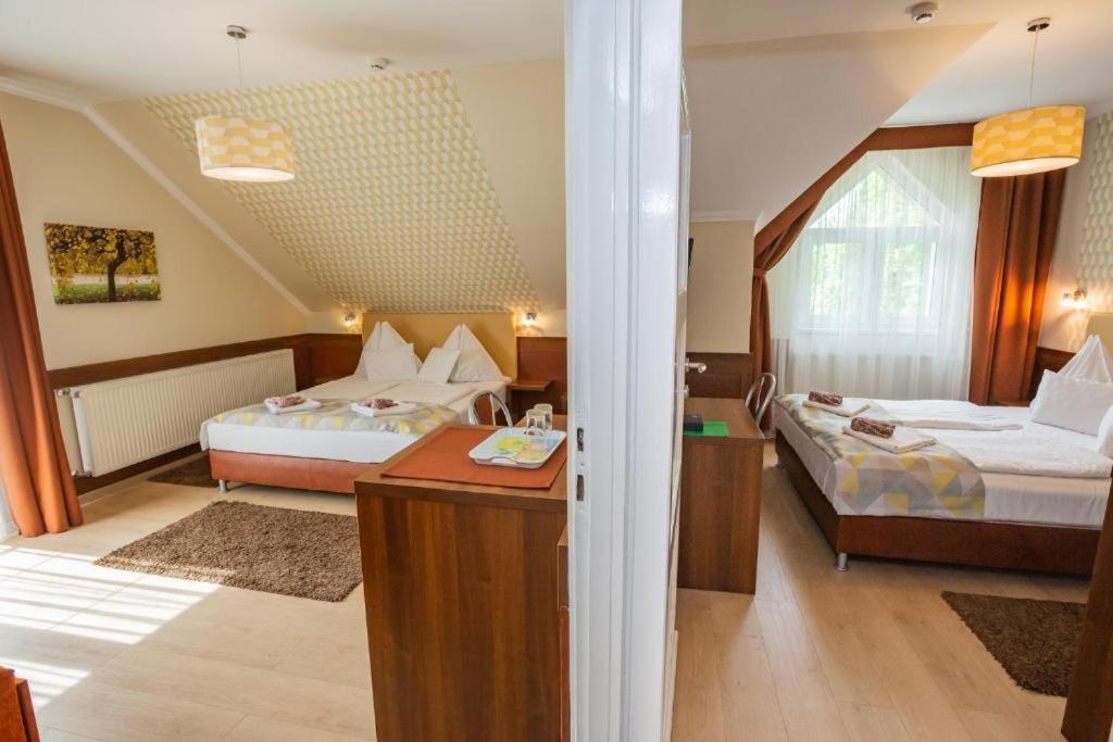 Hotel Pavai Hajduszoboszlo Luaran gambar