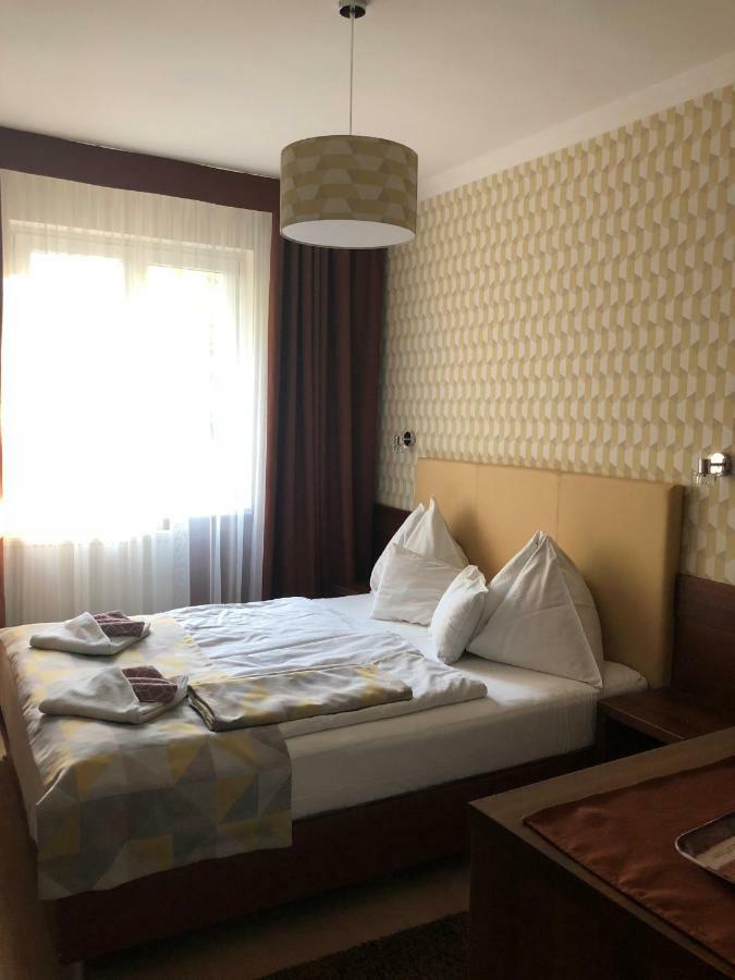 Hotel Pavai Hajduszoboszlo Luaran gambar