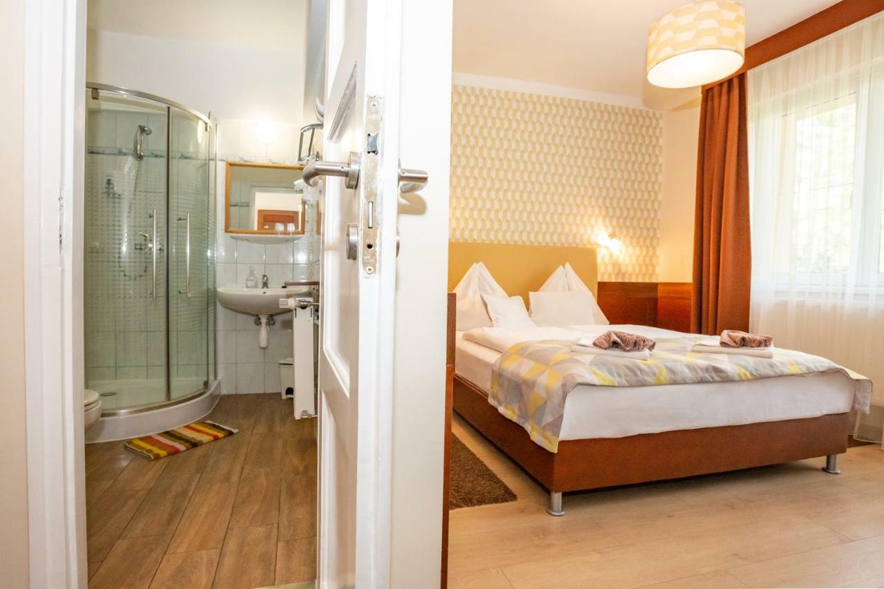 Hotel Pavai Hajduszoboszlo Luaran gambar