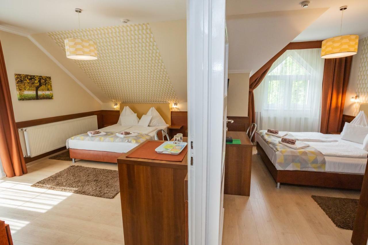 Hotel Pavai Hajduszoboszlo Luaran gambar
